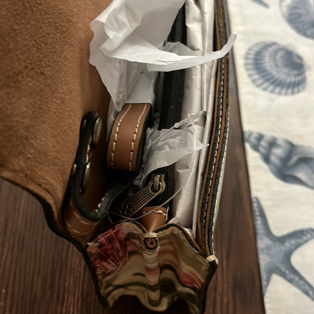 Floral Leather Women's Bag w seashell by Patricia Nash - Picture 5 of 5
